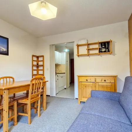 Confortable, Exposition Sud, Proche Pistes Et Commerces, Balcon Inclus - Fr-1-425-171 Appartement *