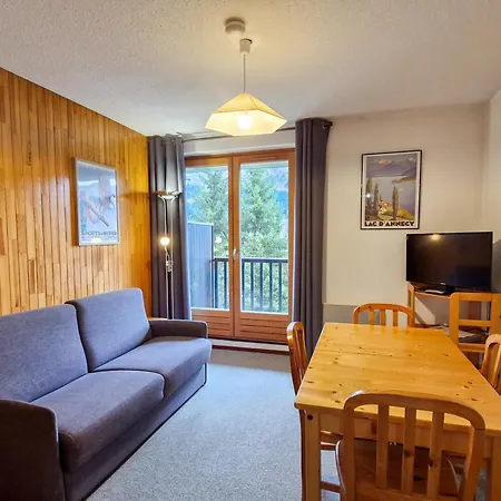 Confortable, Exposition Sud, Proche Pistes Et Commerces, Balcon Inclus - Fr-1-425-171 Appartement *